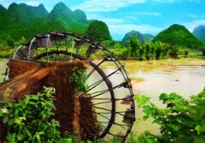 Water Wheels For Irrigation As This One In Vietnam - iStockPhoto